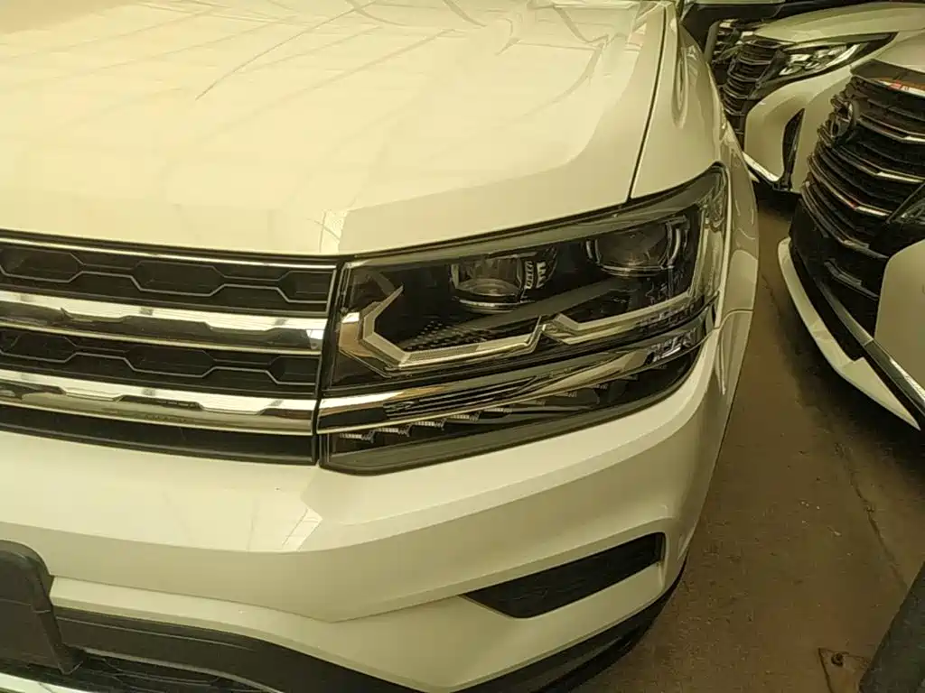Photo 24 - Volkswagen Tharu