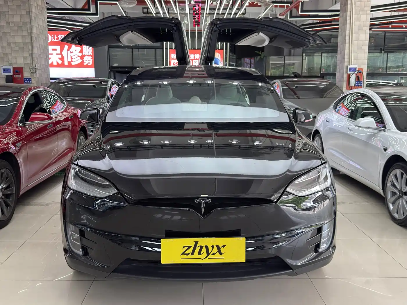 Фото 2 - Tesla Model X