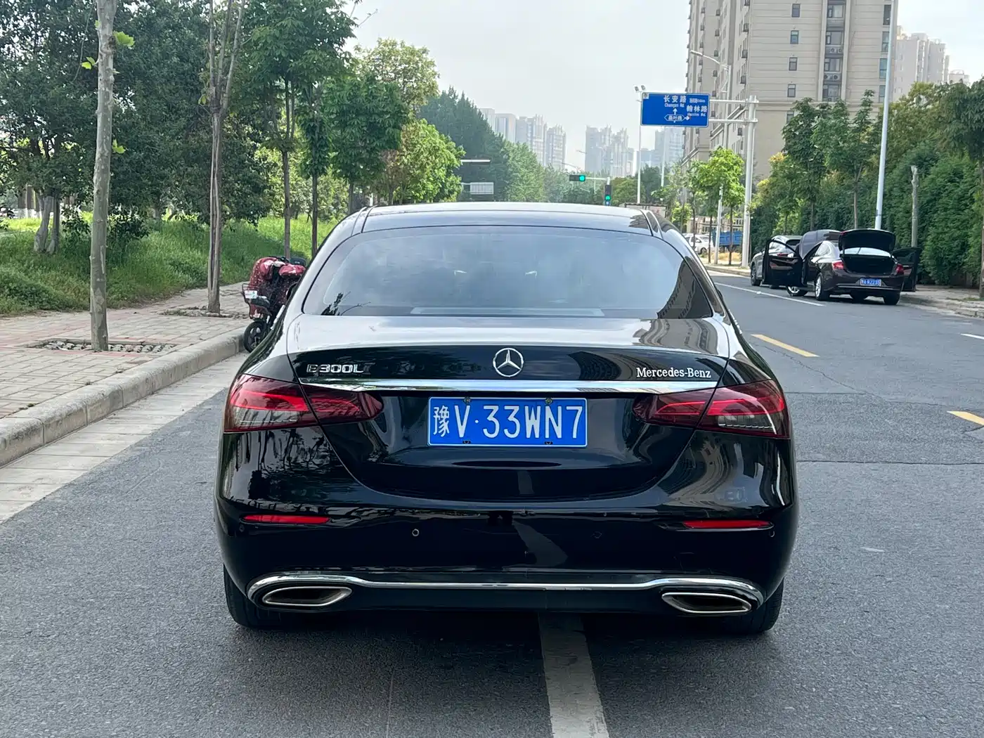 Mercedes-Benz E-Class 2021 E 300 L Luxury фото 5