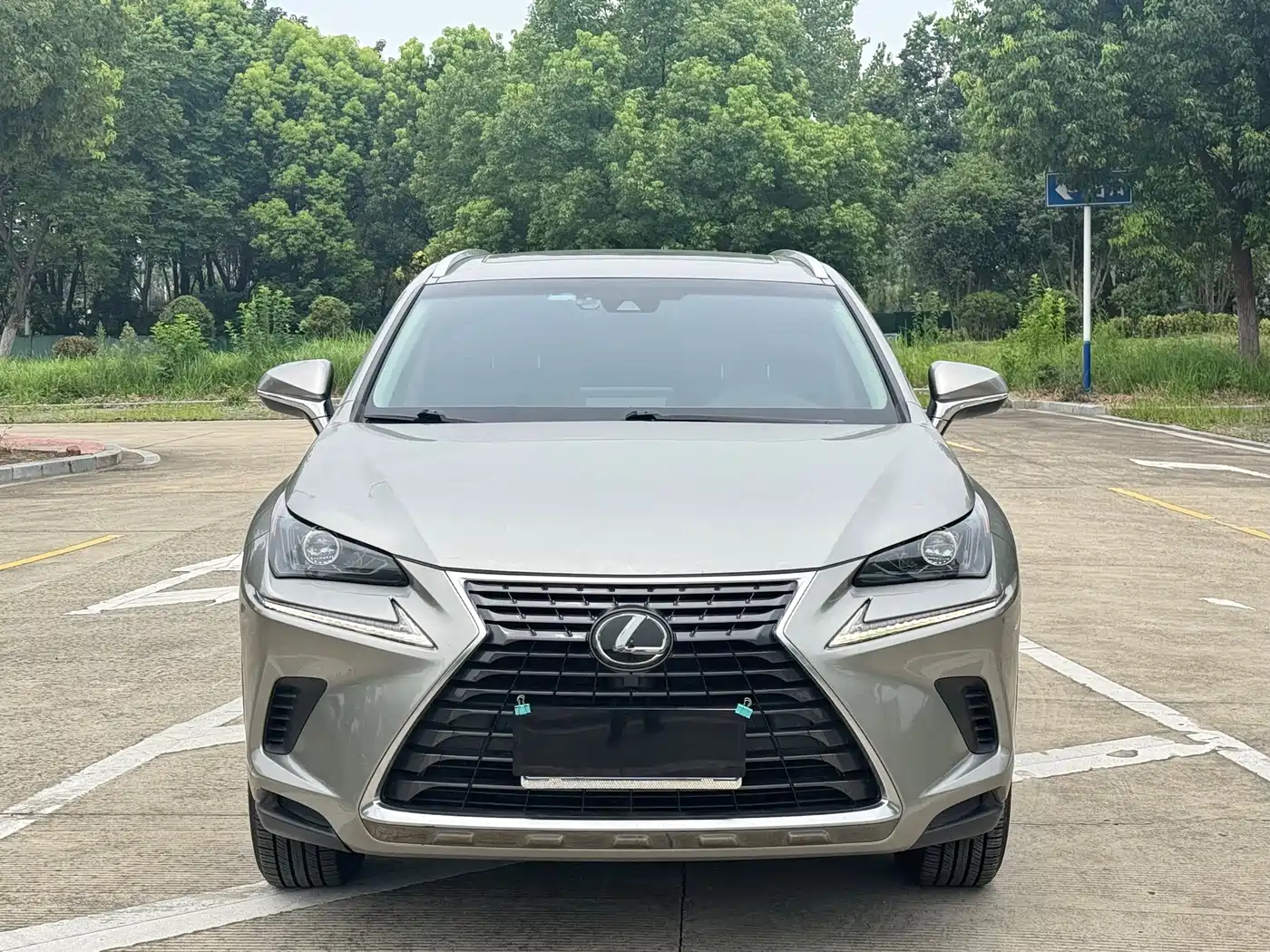 Фото 2 - Lexus NX
