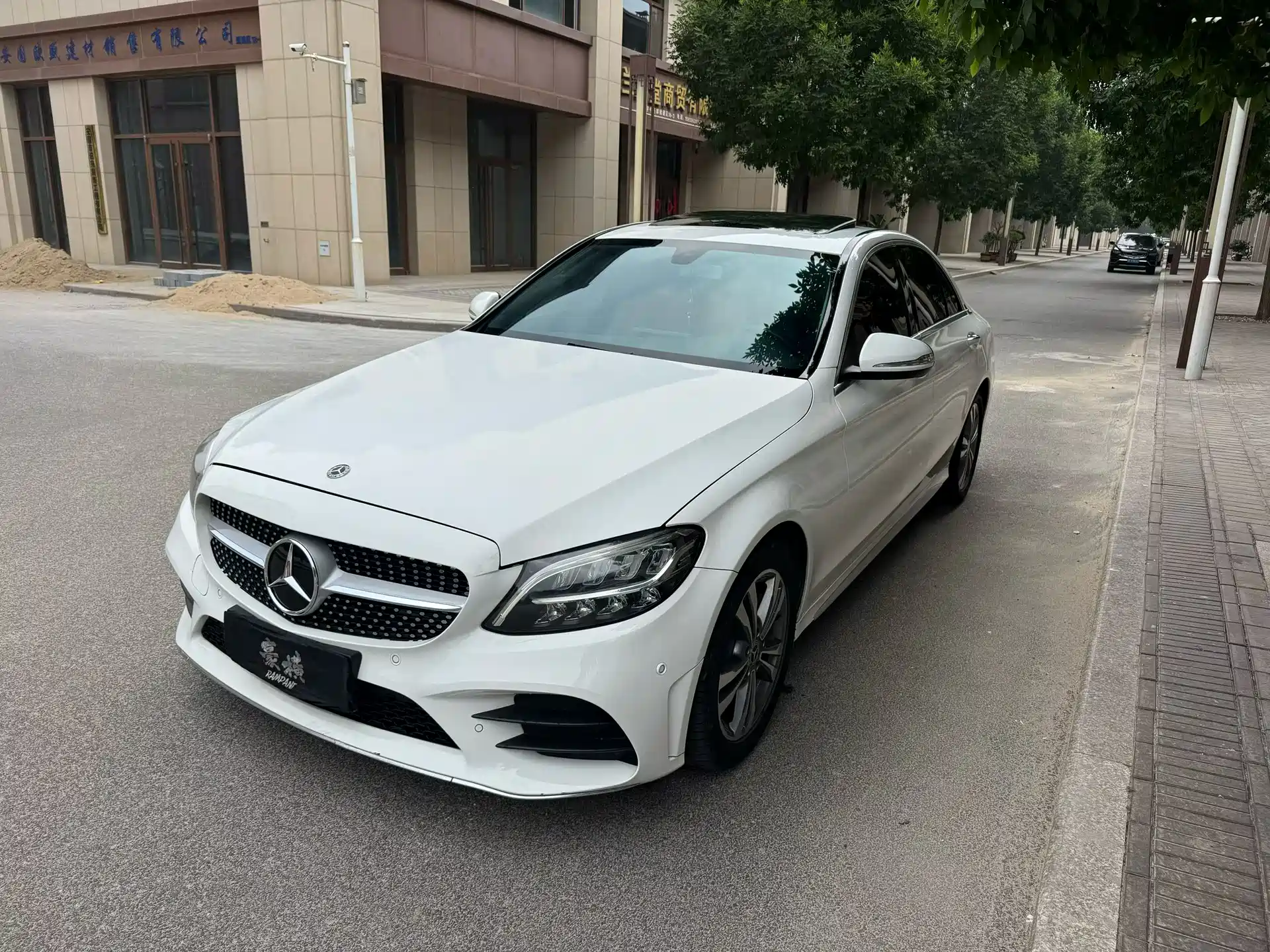 Фото 1 - Mercedes-Benz C-Class