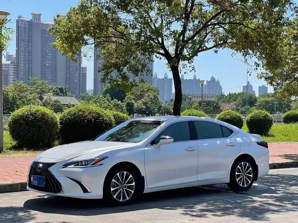 Similar car