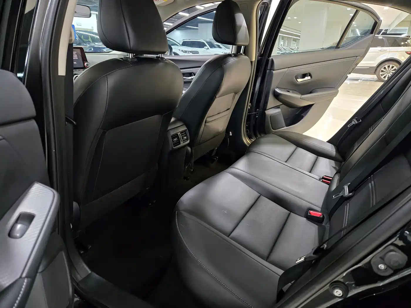 Фото 7 - Nissan Sylphy