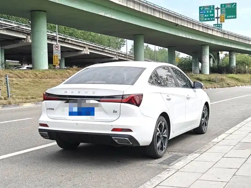 ROEWE I5