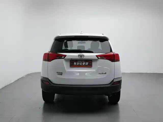 Toyota RAV4 Rongfang 2015 2.0L CVT 2WD Trend Edition — фото 4