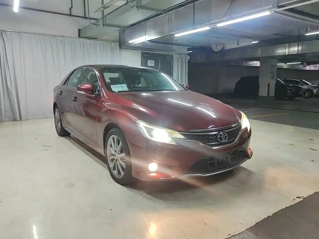 Toyota Reiz 2016 2013 2.5V Premium Edition