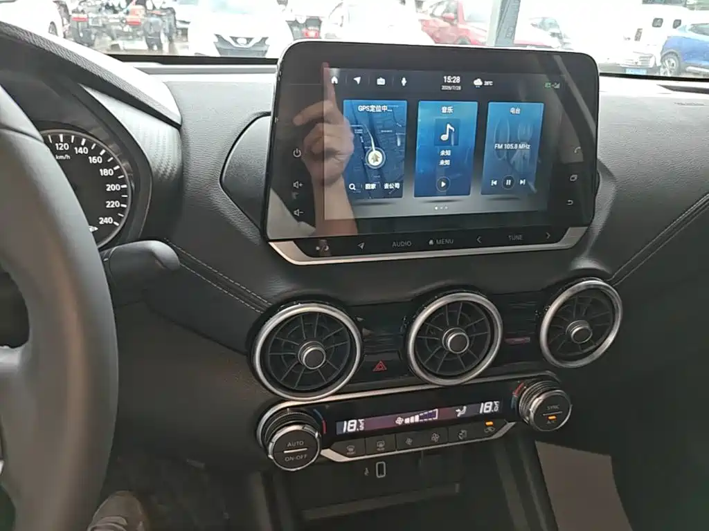 Nissan SYLPHY, миниатюра 13