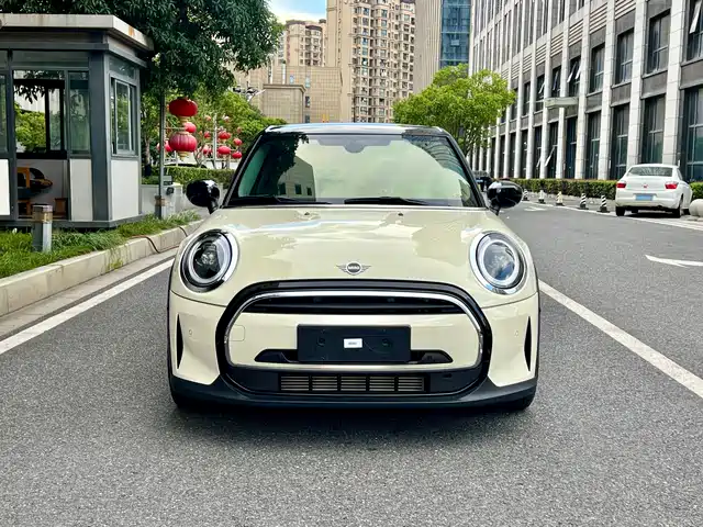 MINI 2022