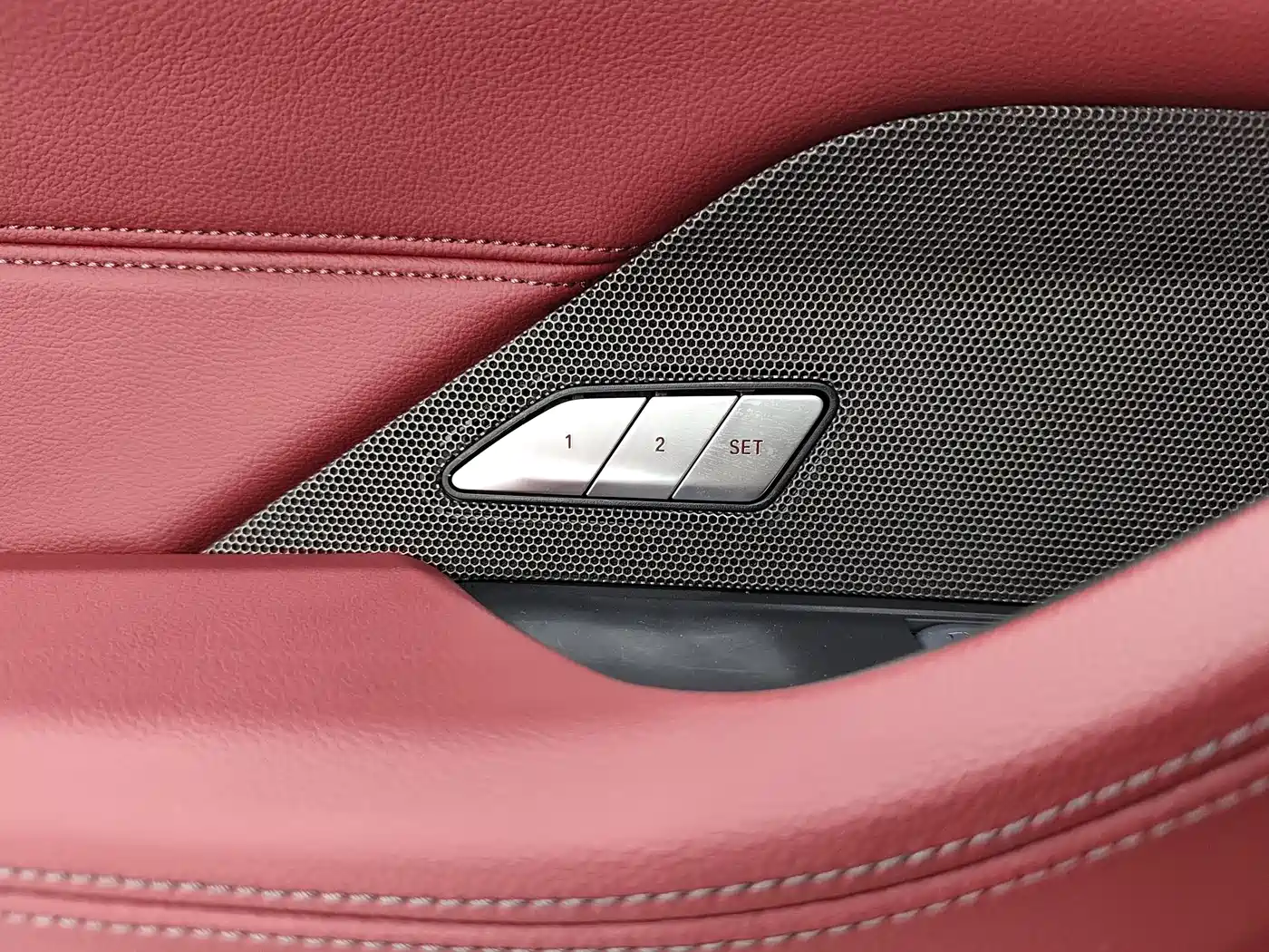 BMW 4 Series 2024 430i M Sport Shadow Edition фото 15