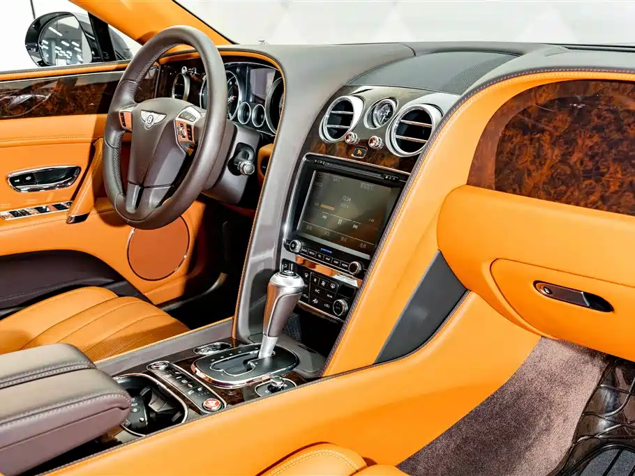 Photo 17 - Bentley Flying Spur