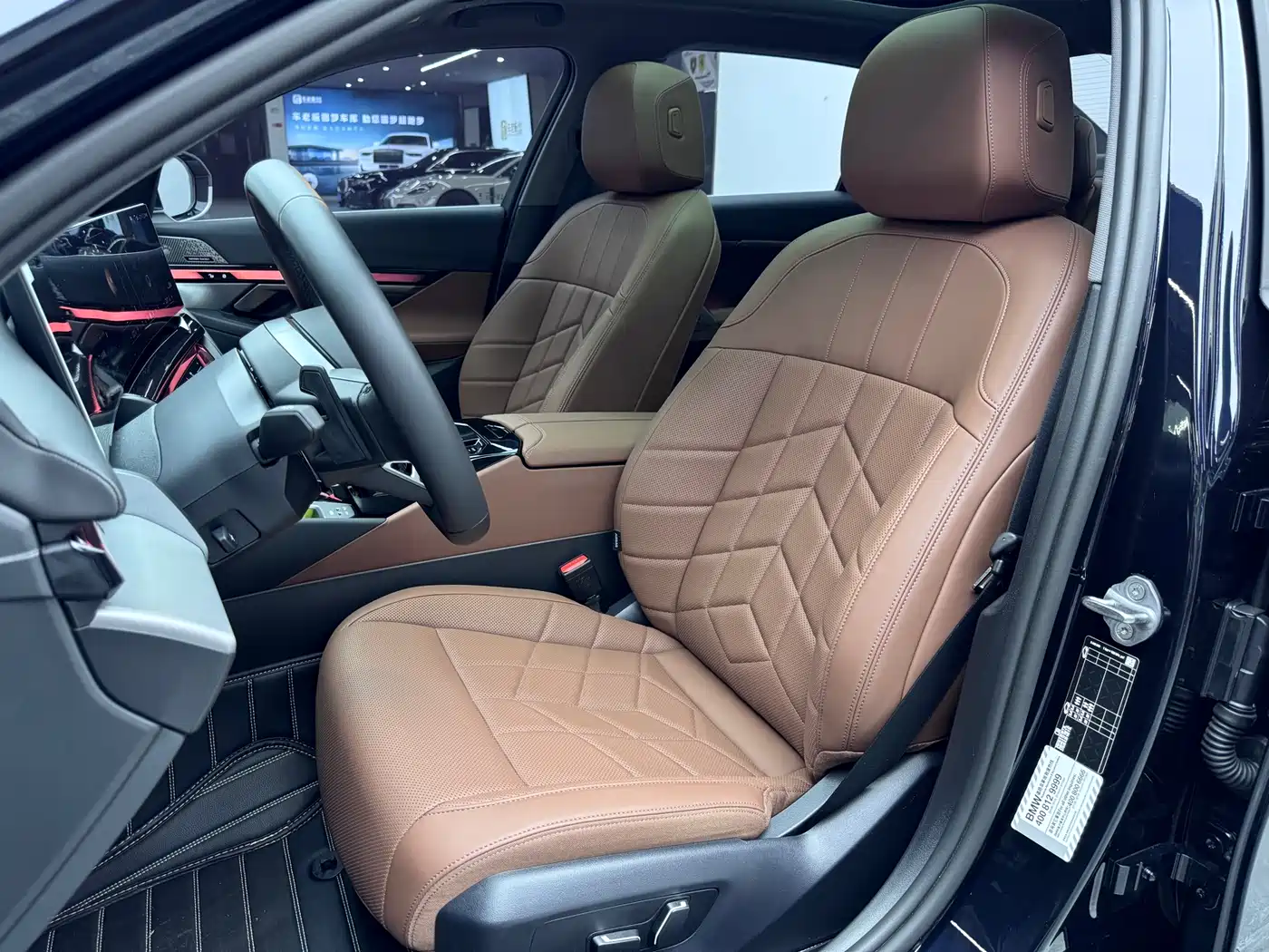 BMW 5 Series 2024 530Li Leading M Sport Package фото 5