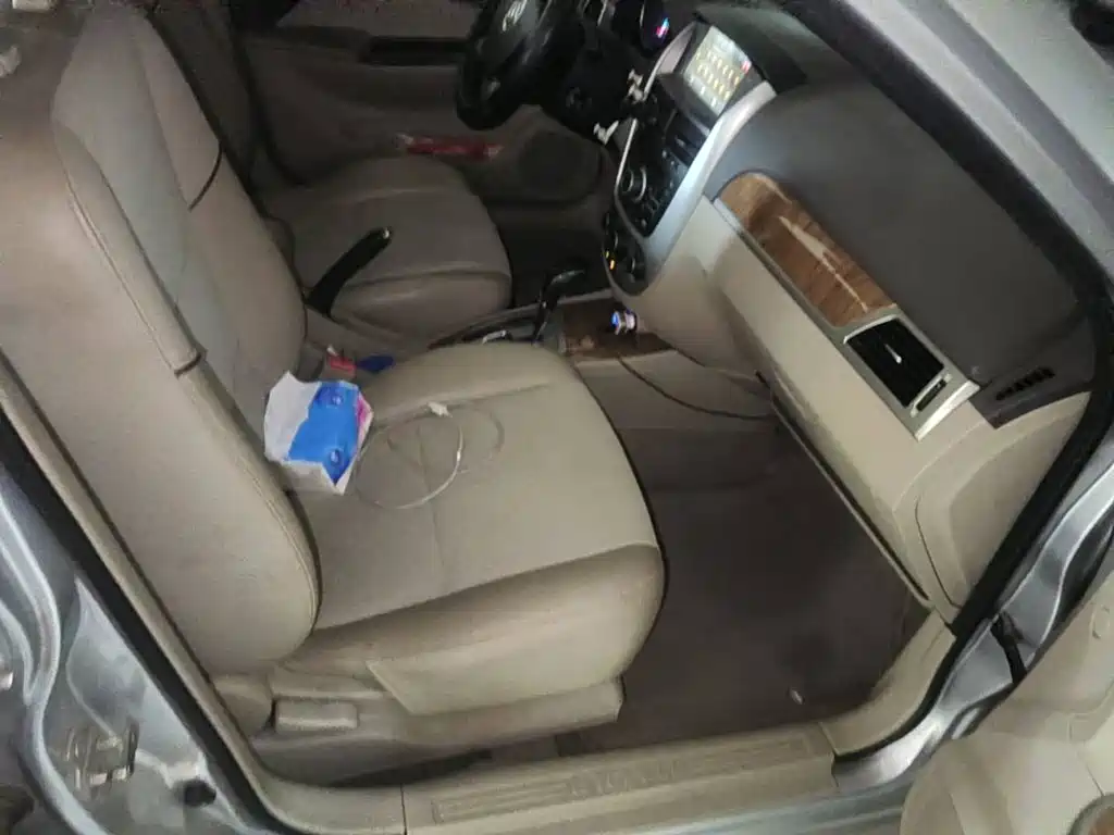 Фото 13 - Buick Excelle
