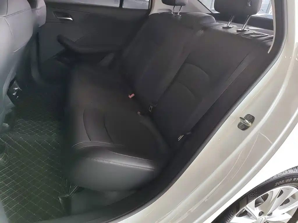 Roewe i5 2025 2026 1.5L CVT Luxury