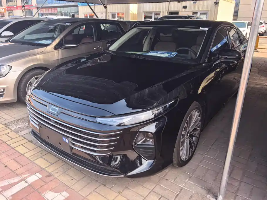 2025 Besturn B70