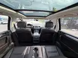 Фото 36 - Volkswagen Touareg