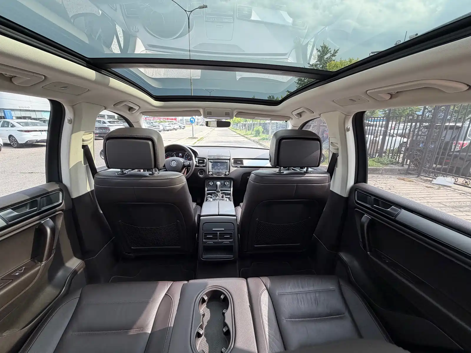Фото 36 - Volkswagen Touareg