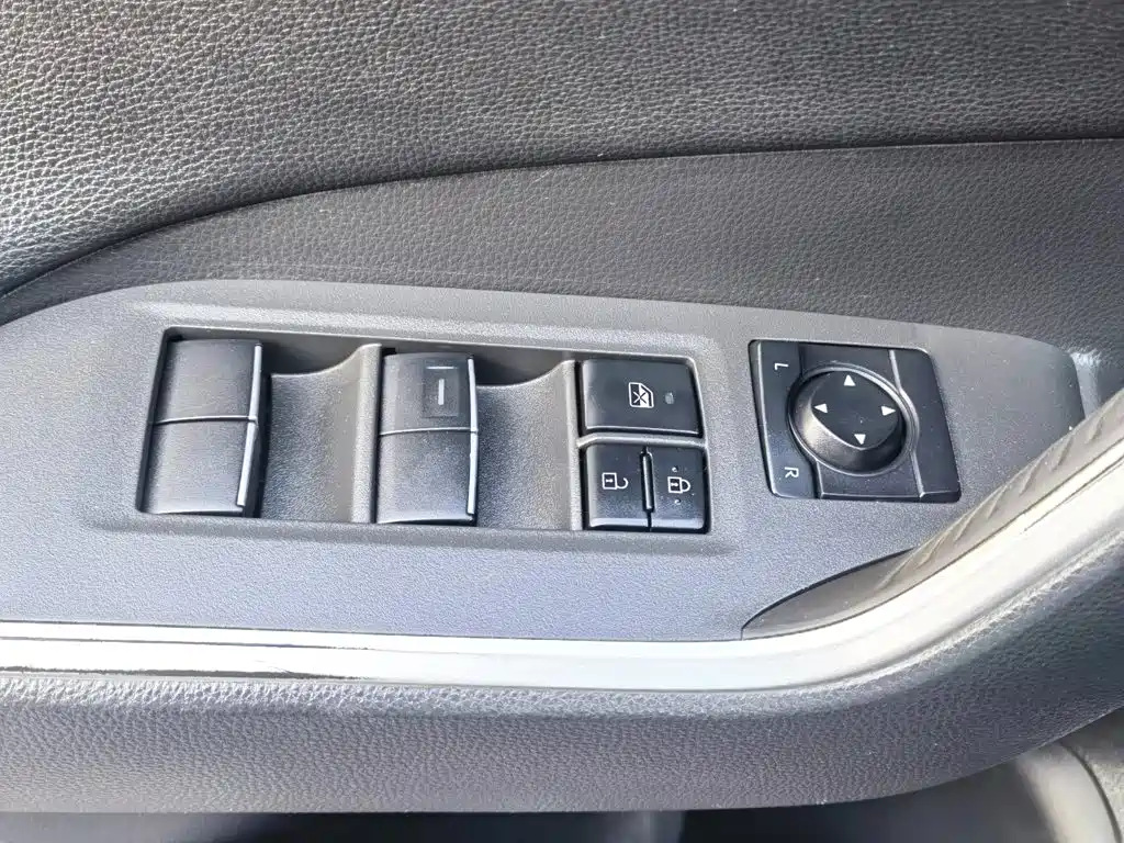 Toyota Wildlander 2021 2022 2.0L CVT AWD Luxury Edition