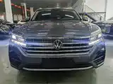 Фото 2 - Volkswagen Touareg