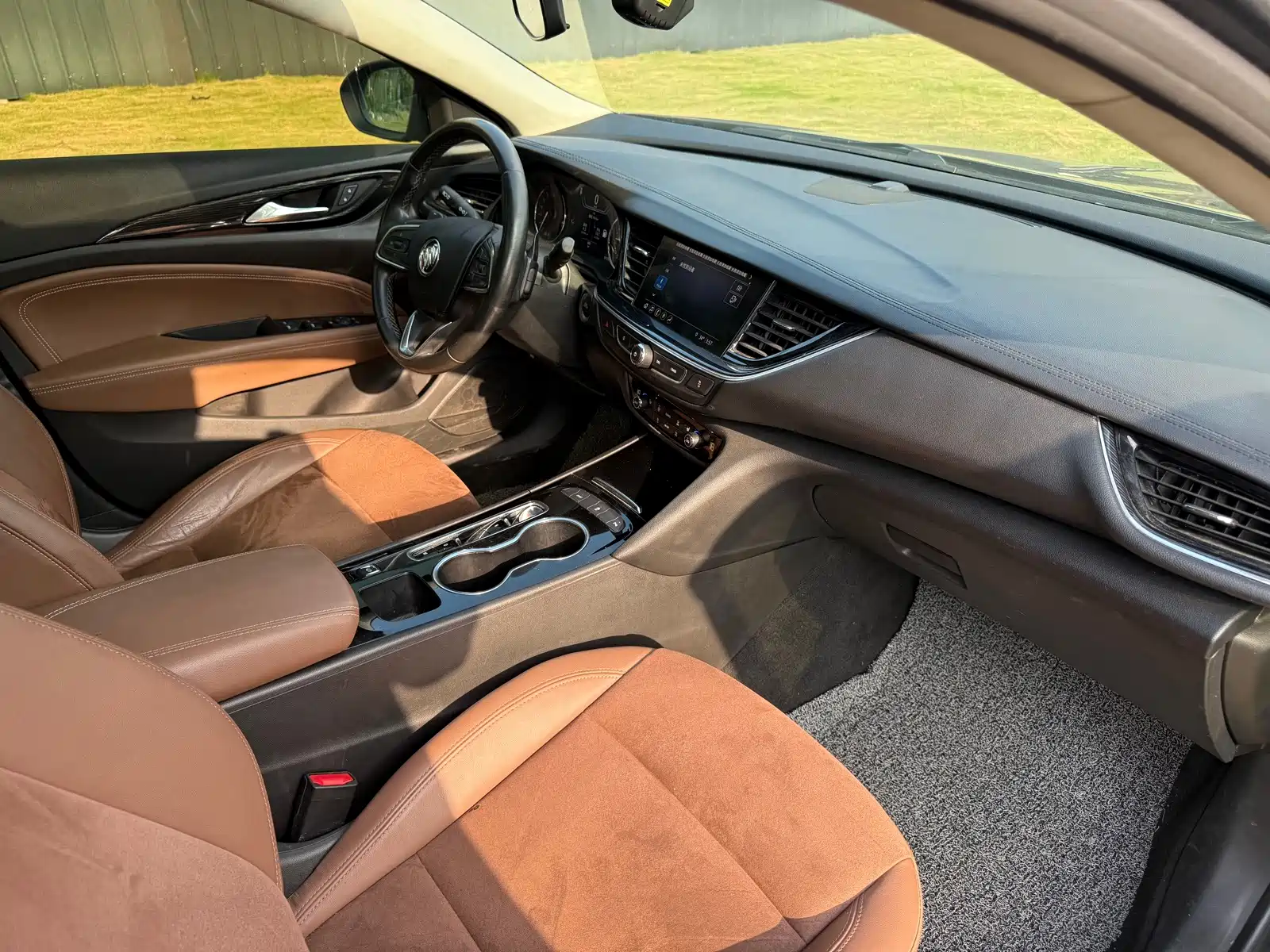 Фото 13 - Buick Regal