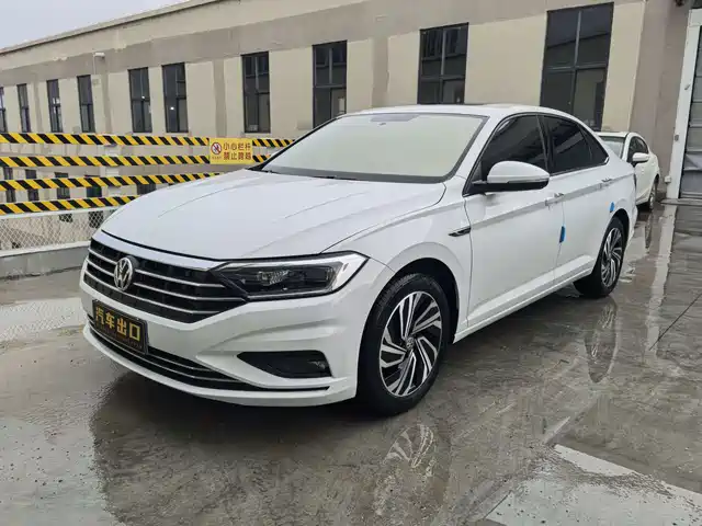Volkswagen Sagitar 2022