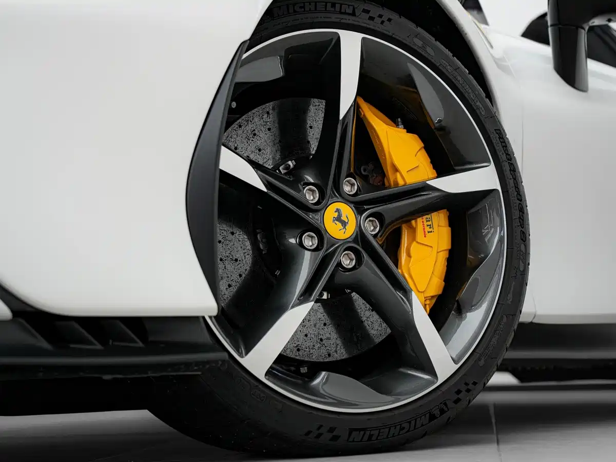 Ferrari SF90 2025 2021 3.9T V8 Spider