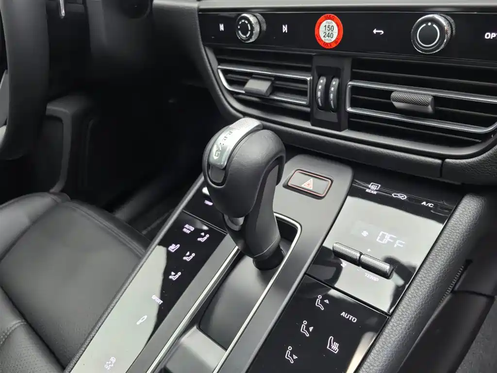 صورة 26 - Porsche Macan