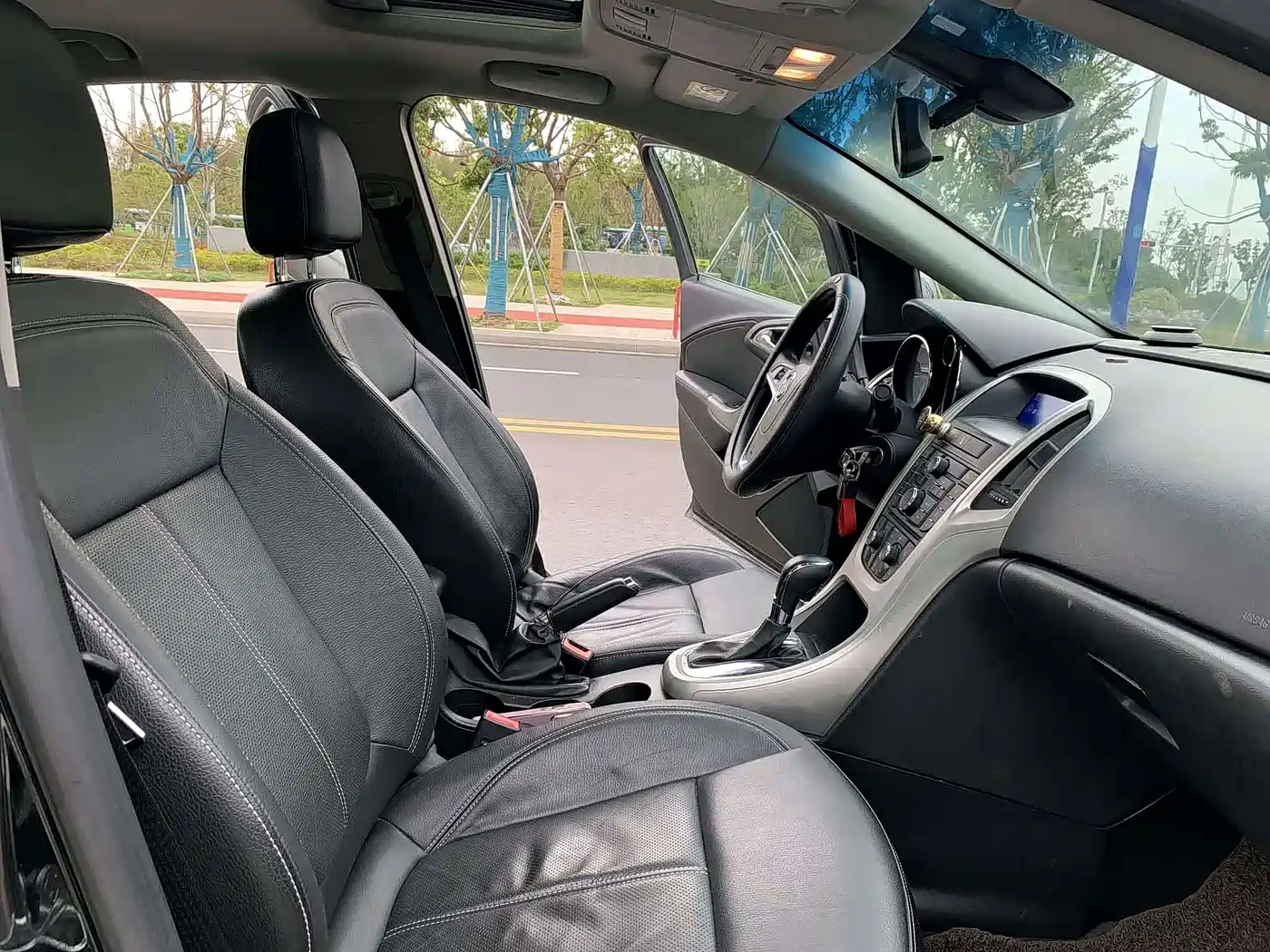 Photo 10 - Buick Excelle