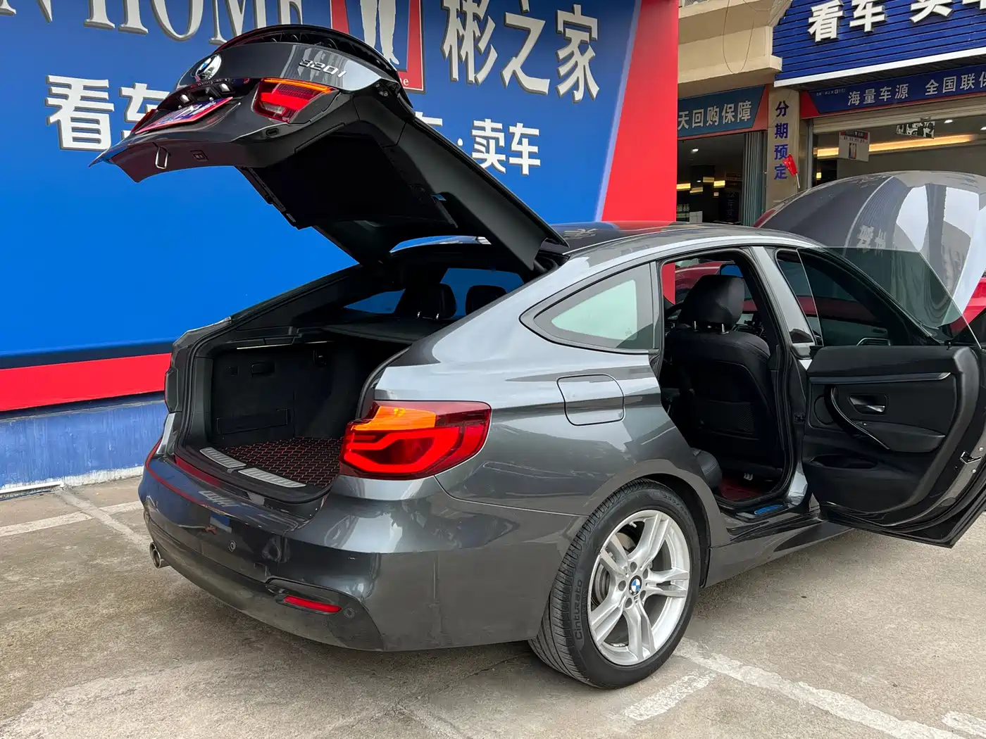 BMW 3 Series GT 2020 320i M Sport Package фото 25