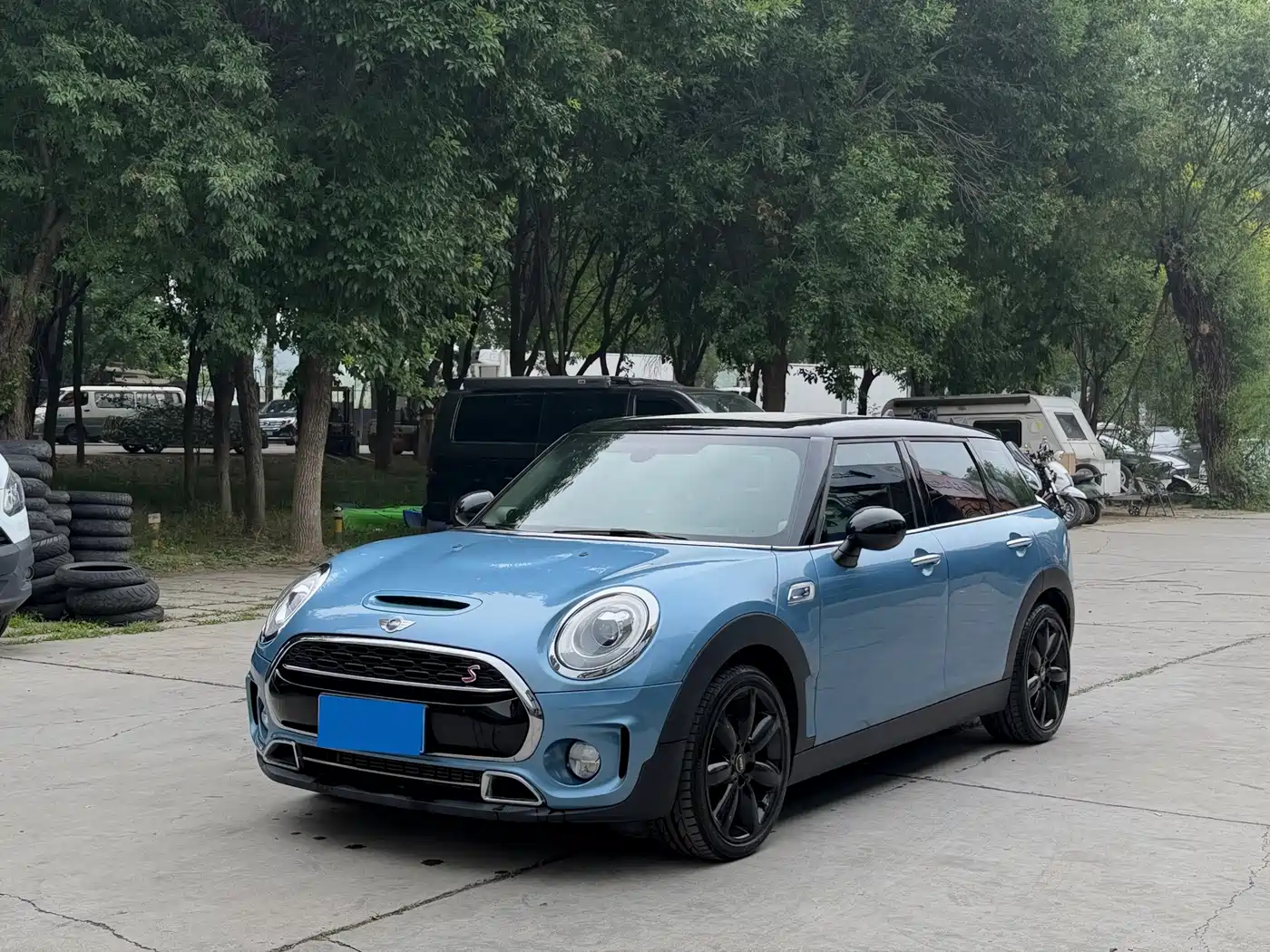 MINI CLUBMAN