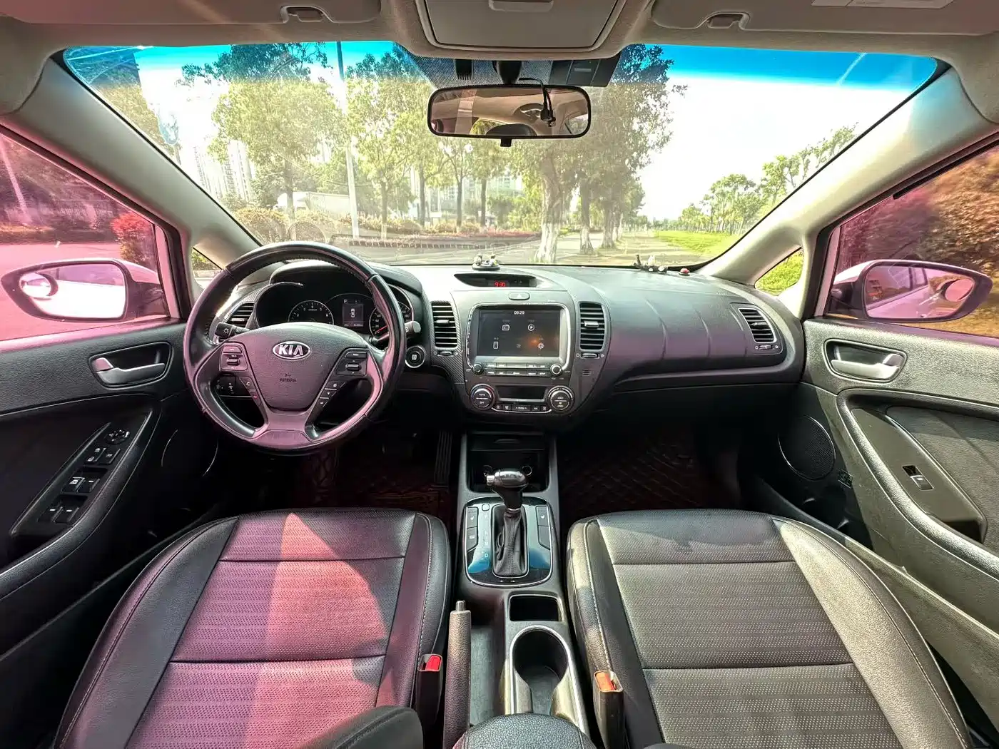 Kia K3 2017 1.6L Automatic 15th Anniversary Special GLS фото 6