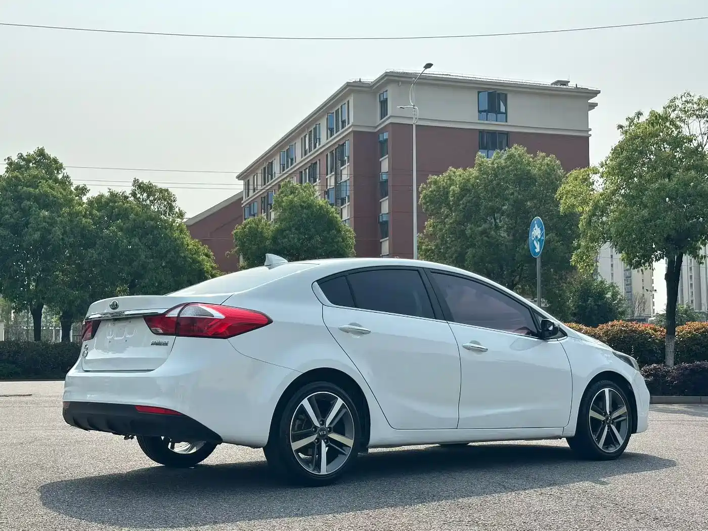 Kia K3 2017 1.6L Automatic 15th Anniversary Special GLS фото 9