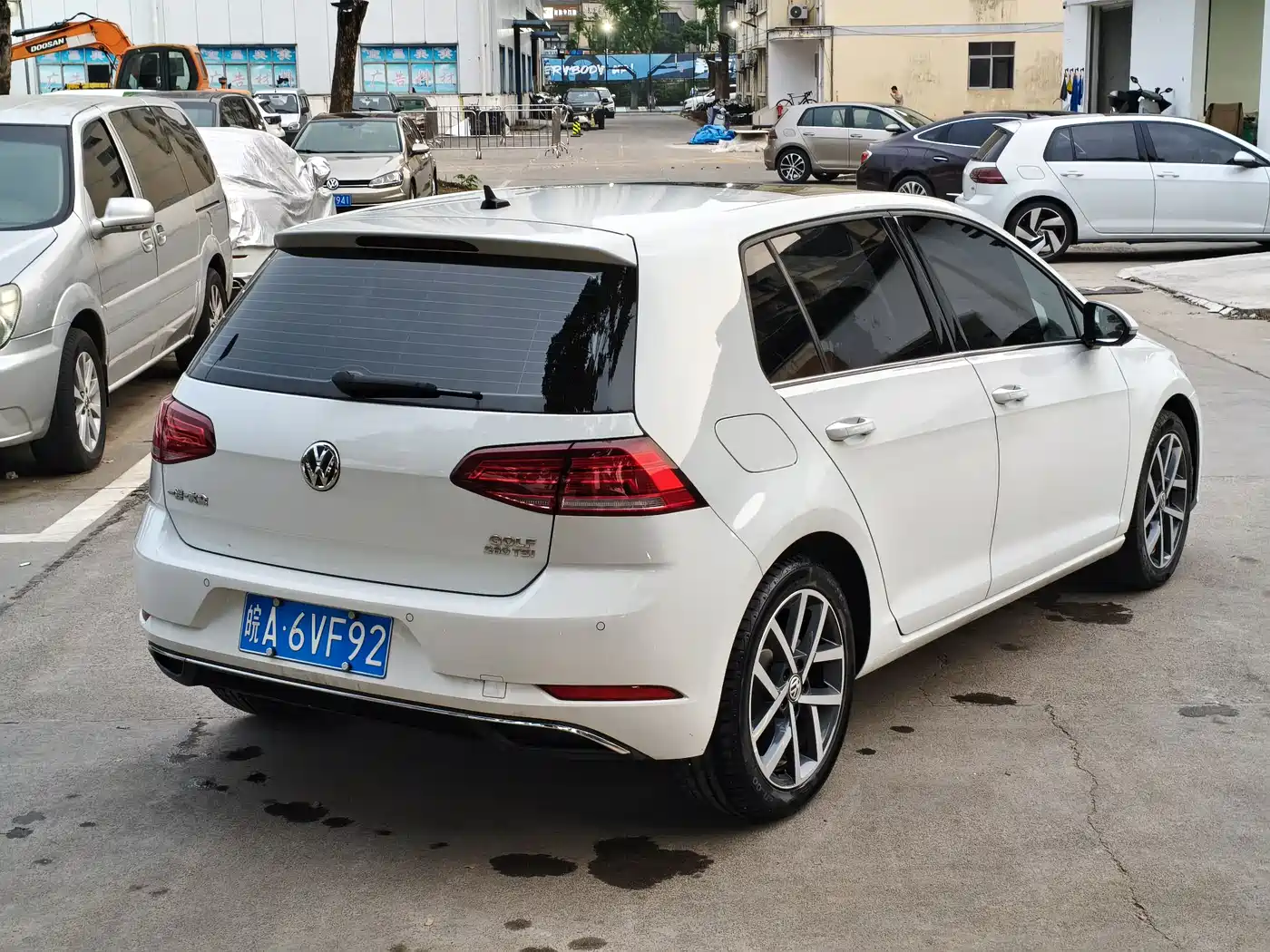 Volkswagen Golf 2020 Beloved Edition 280TSI DSG Comfort фото 13