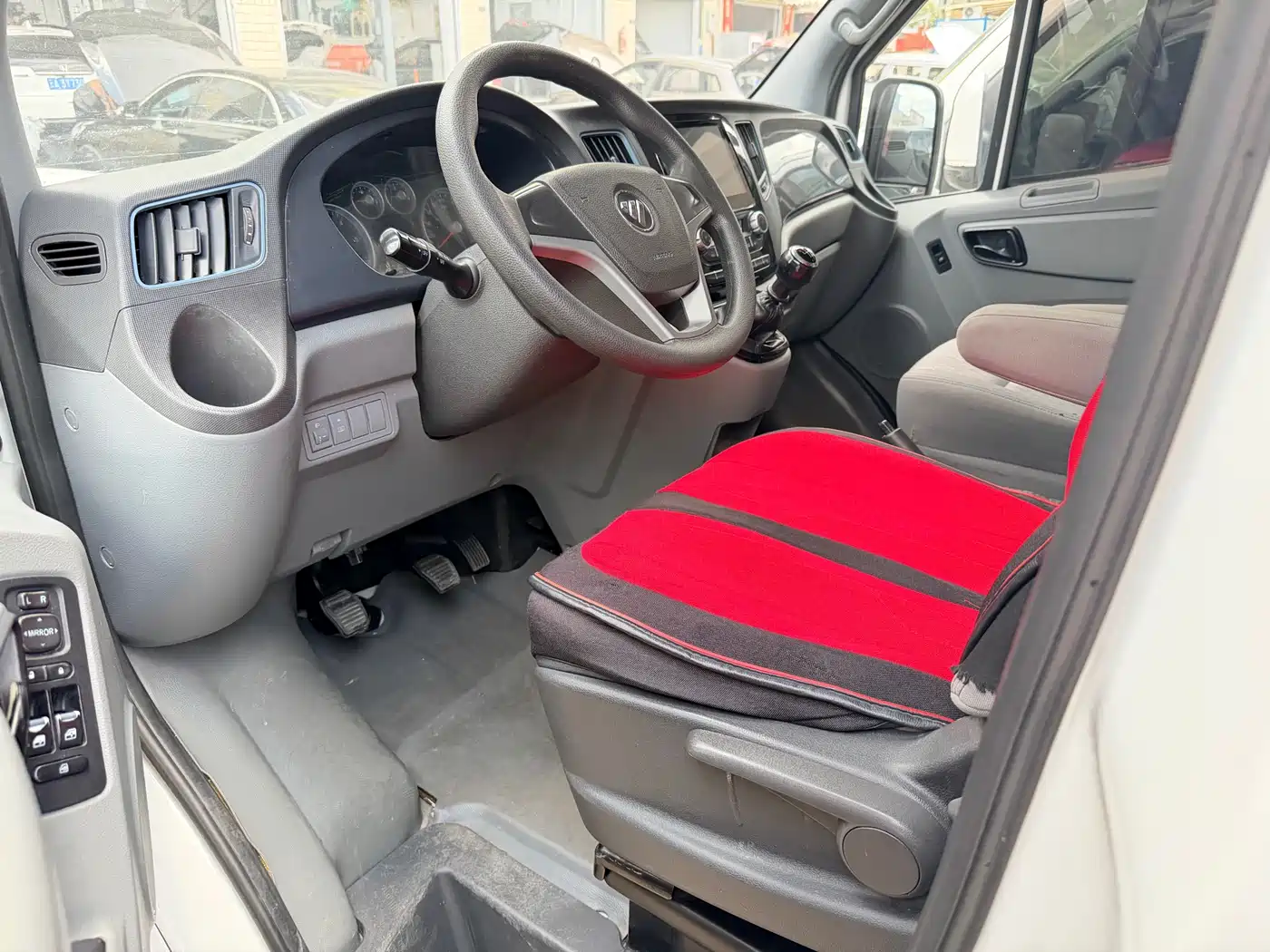 Foton Tuyano 2021 2021 2.0T Manual Tongtu Long Wheelbase Medium Roof 5/6/7-Seater 4F20TC3