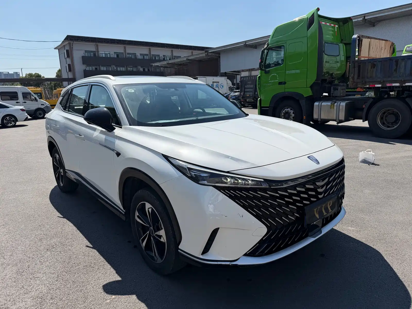 Фото 2 - Roewe RX5