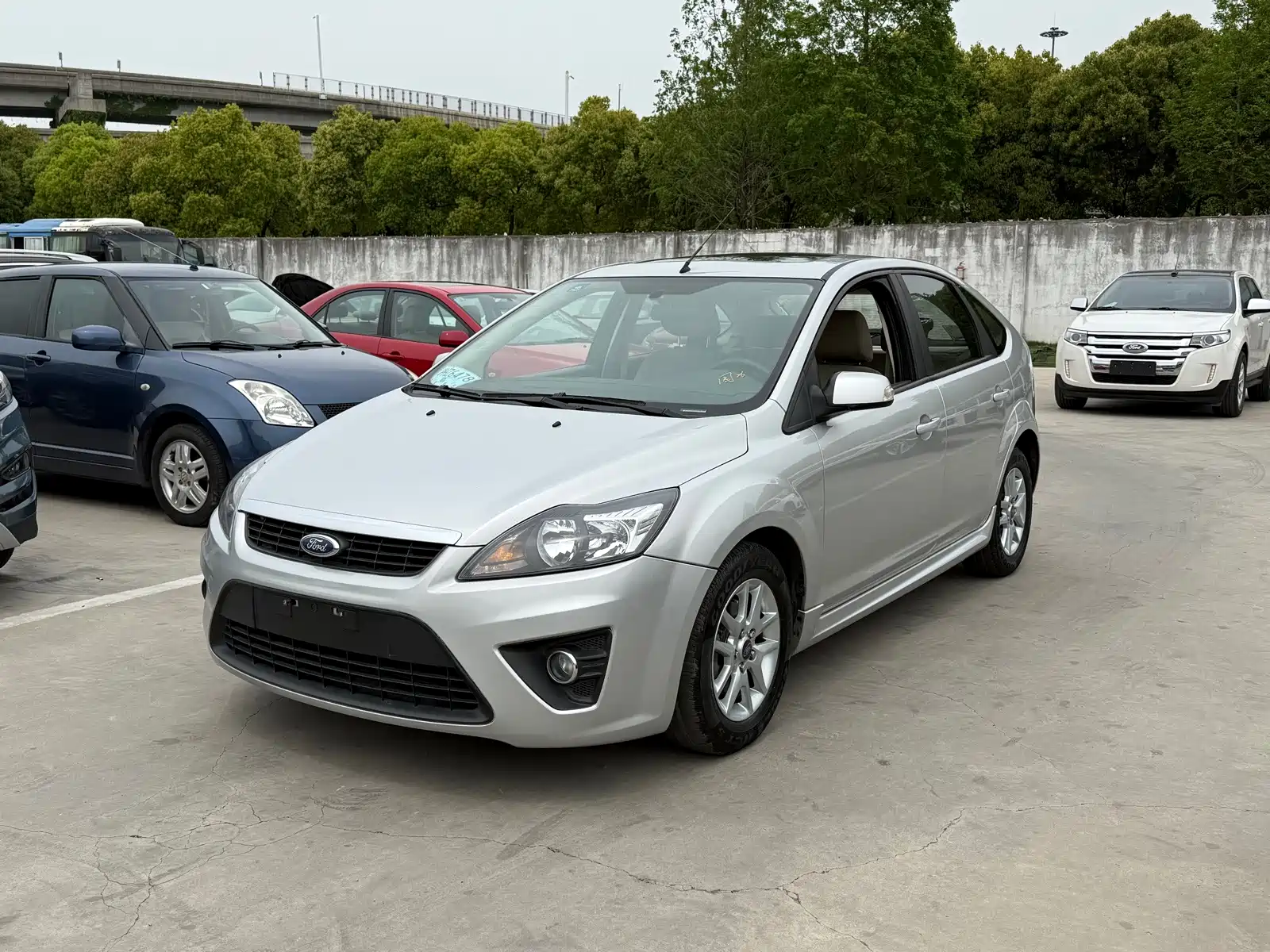 Фото 1 - Ford Focus