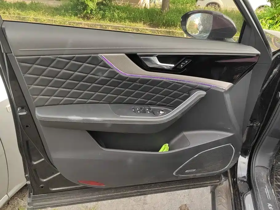 Hongqi HS5 2019 2019 2.0T Smart Connect Enjoy Edition