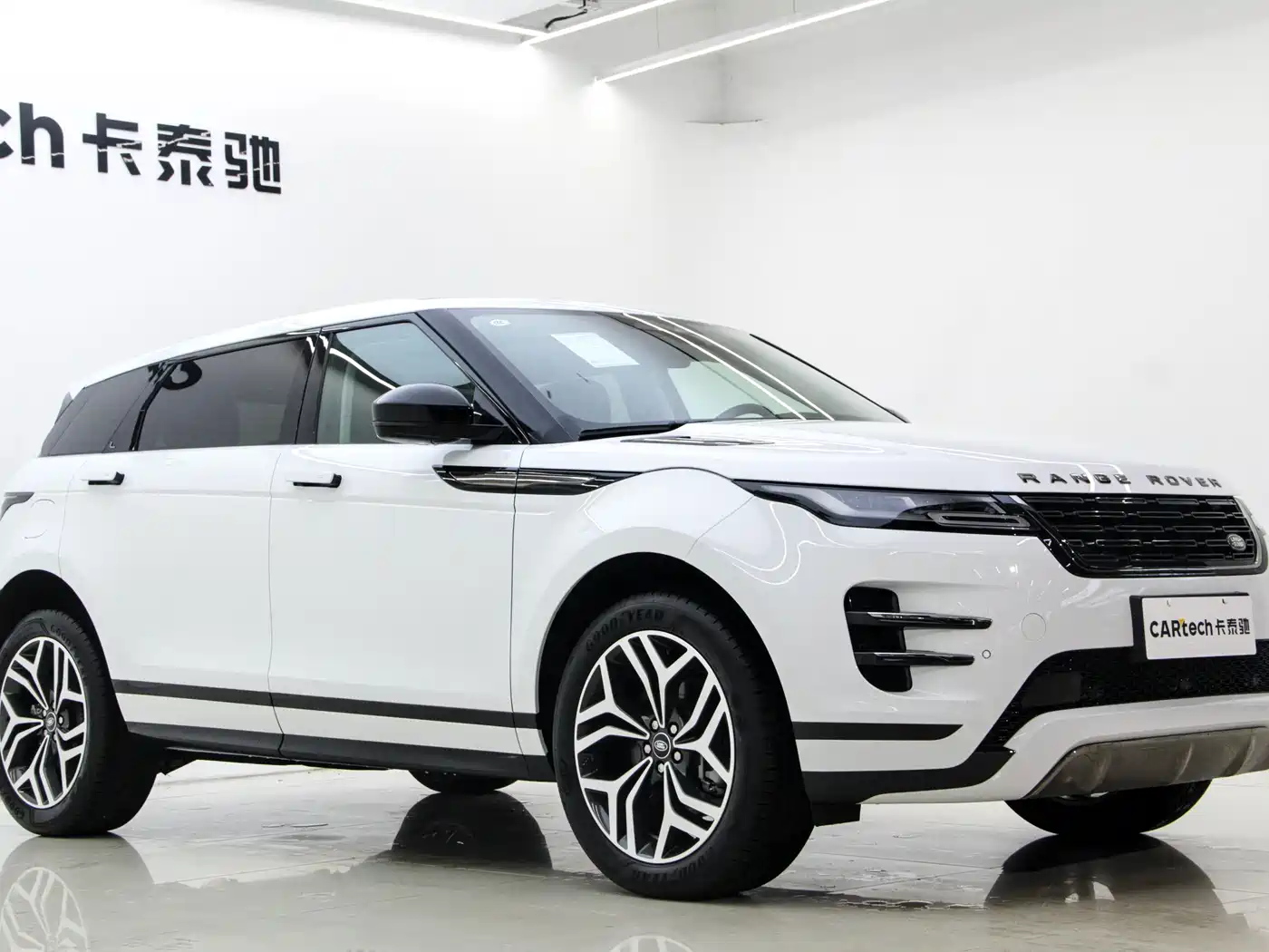 Land Rover Range Rover Evoque 2024 Range Rover Evoque L 249PS Light Master Edition фото 27