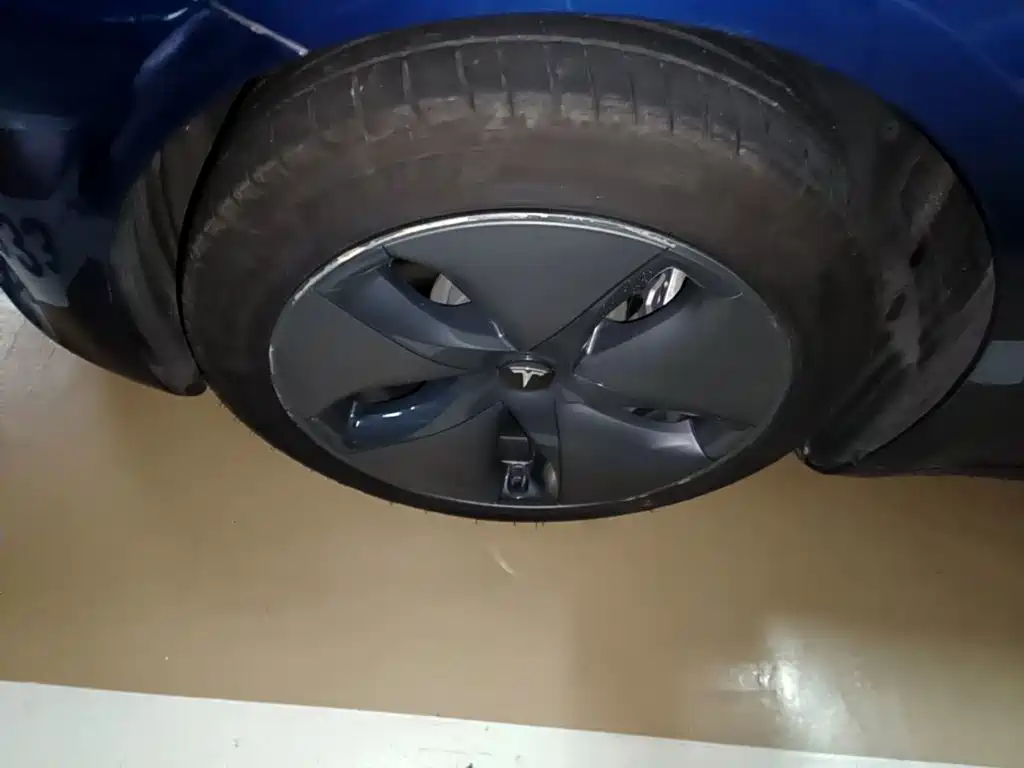 Фото 23 - Tesla Model 3