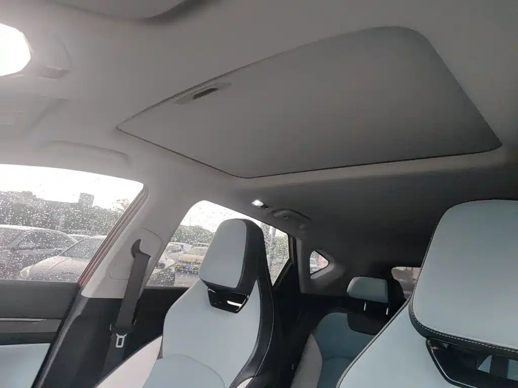 Geely Emgrand S 2022 2022 1.4T CVT Crossover Player