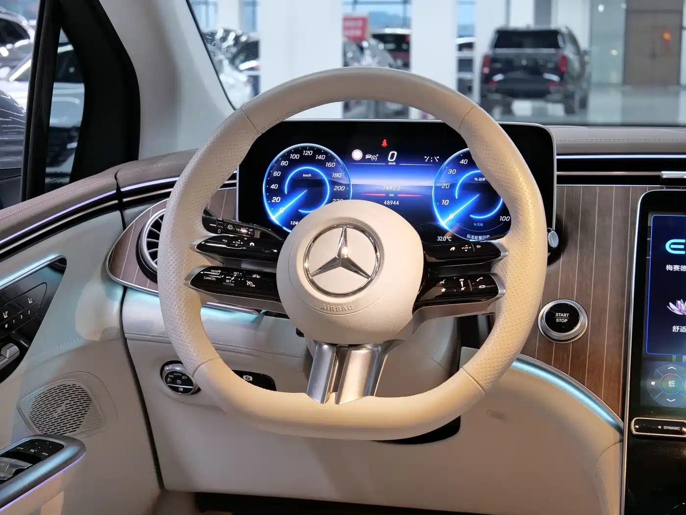 Mercedes-Benz EQE SUV 2023 2023 350 4MATIC Luxury Edition