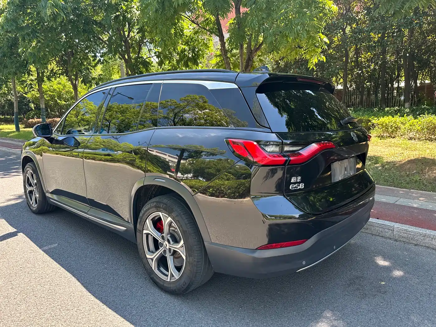 NIO ES8 2019 2018 355KM Standard 6-Seater