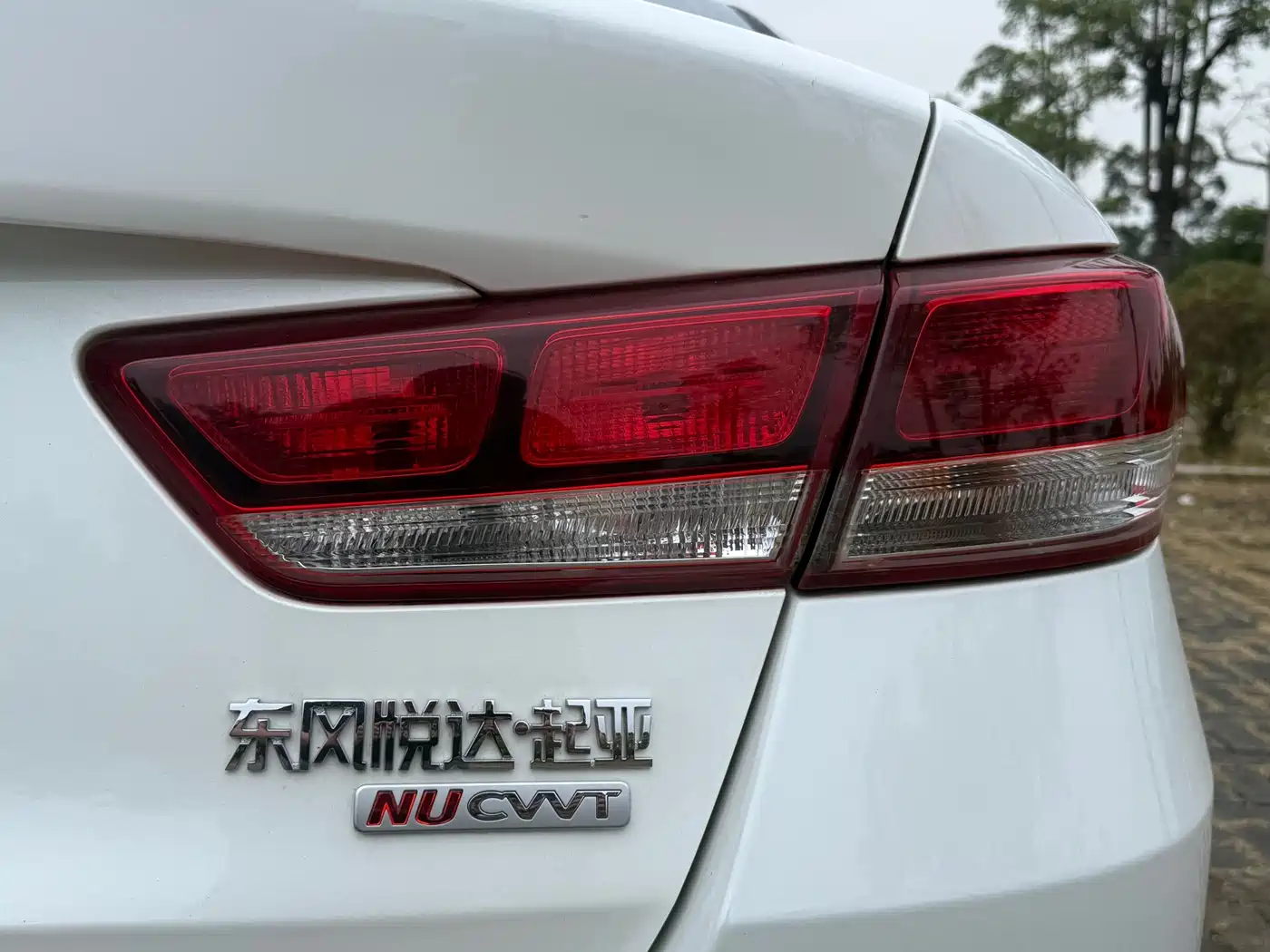 Kia K5 2016 2.0L Automatic LUX фото 14