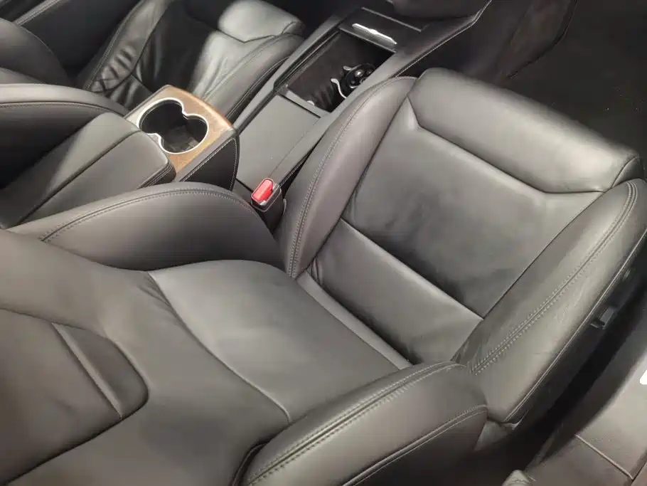 Фото 8 - Tesla Model S