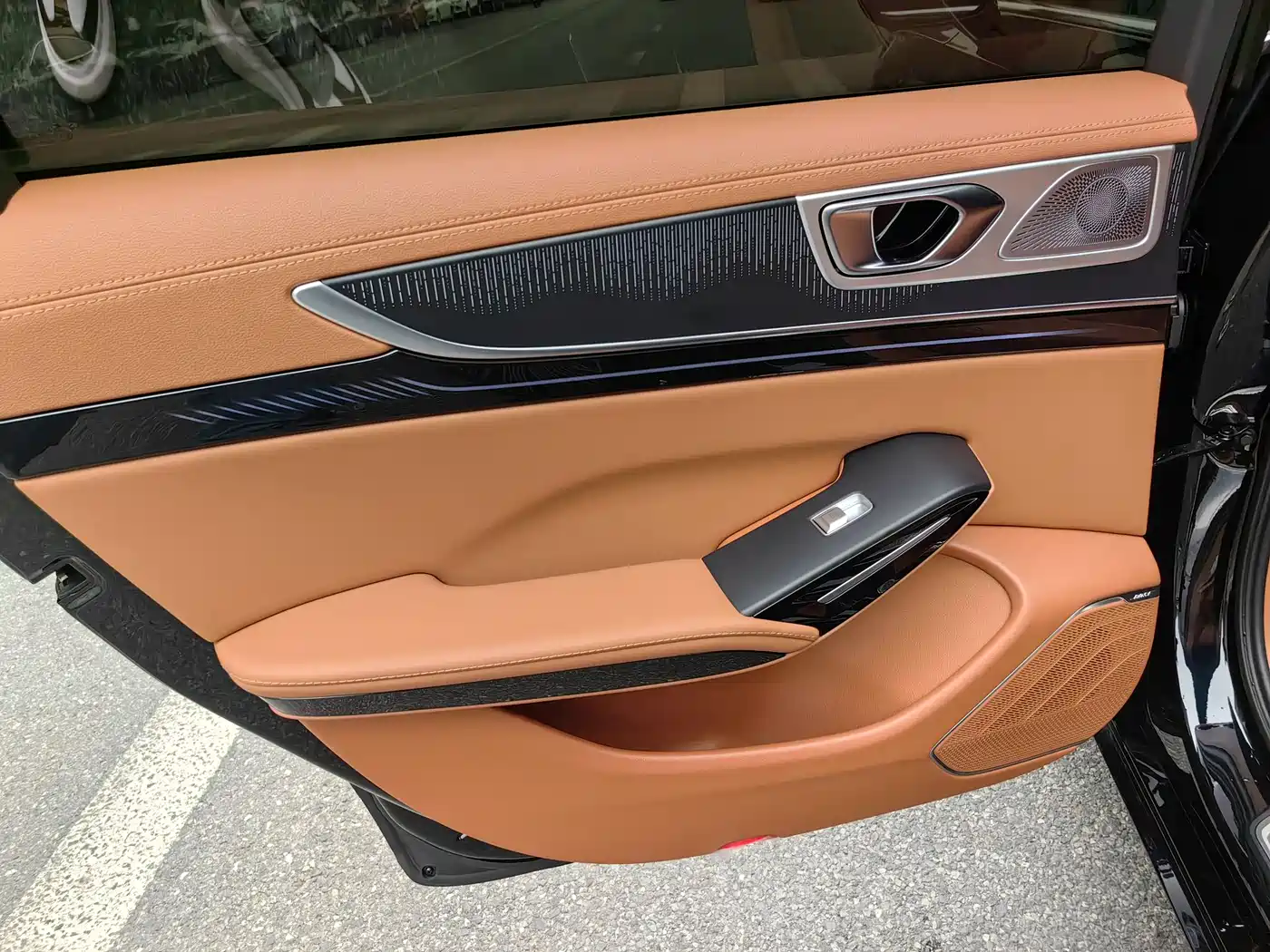 Hongqi H9 2025 2.0T 2WD Qichang Luxury Business Edition 5-seater фото 24