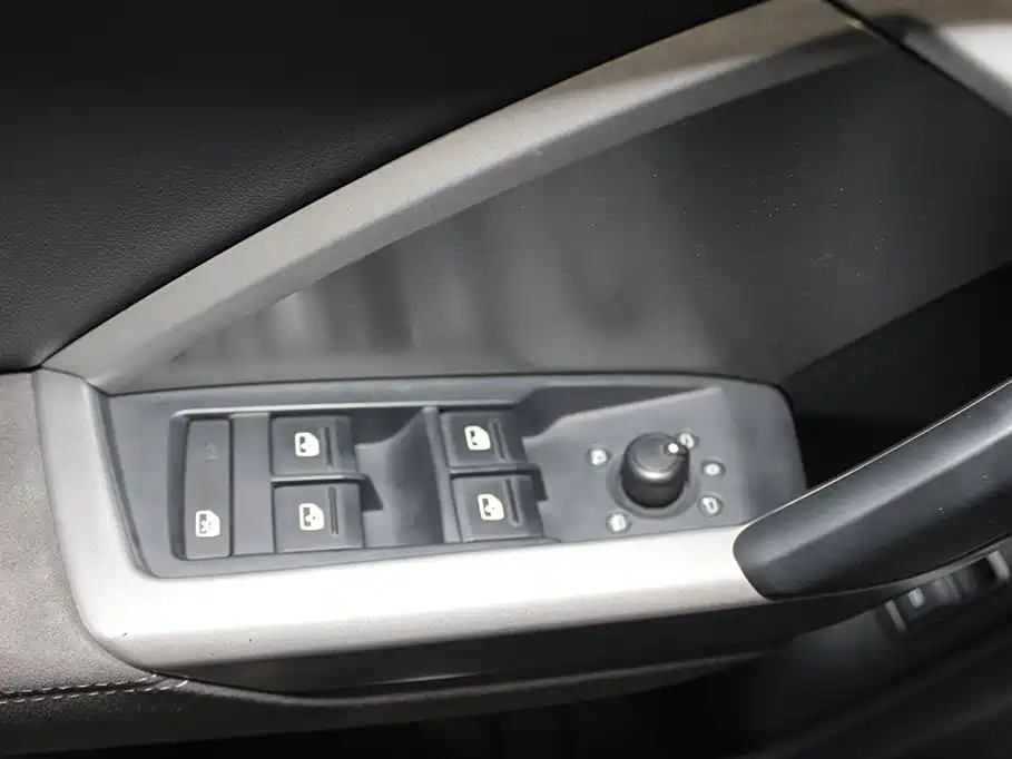 Audi Q3 2019 40 TFSI quattro Fashion Sport фото 12