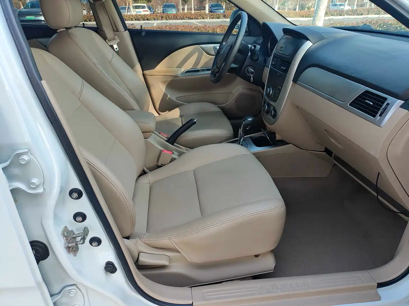 Buick Excelle 2015 1.5L Automatic Classic фото 9