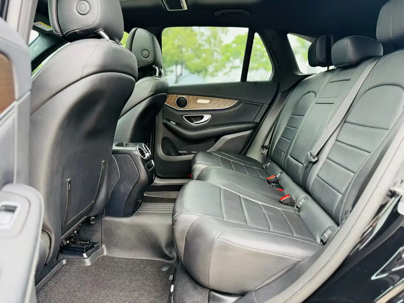Mercedes-Benz GLC 2020 GLC 260 L 4MATIC Luxury фото 6