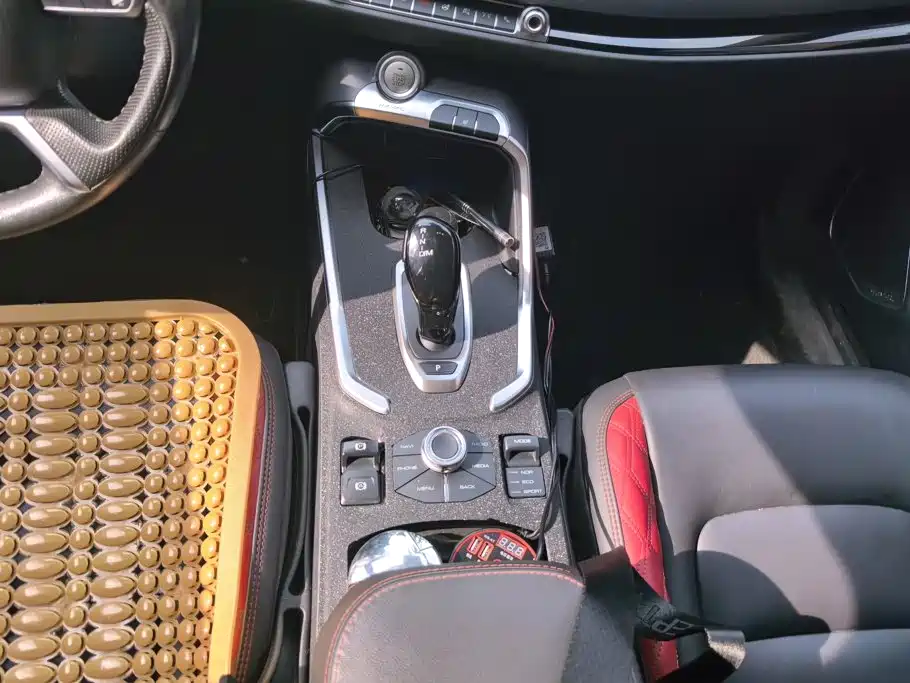 Photo 16 - Haval H6