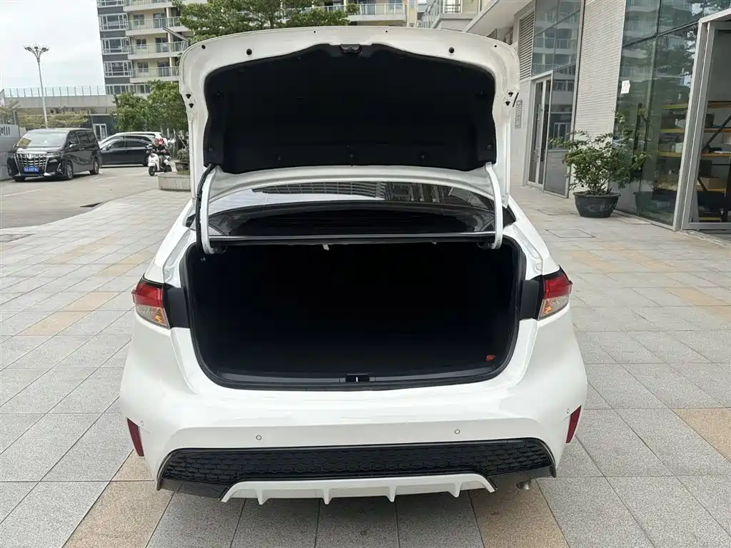 Toyota Levin 2022 Dual Engine 1.8H E-CVT Sport Edition фото 19