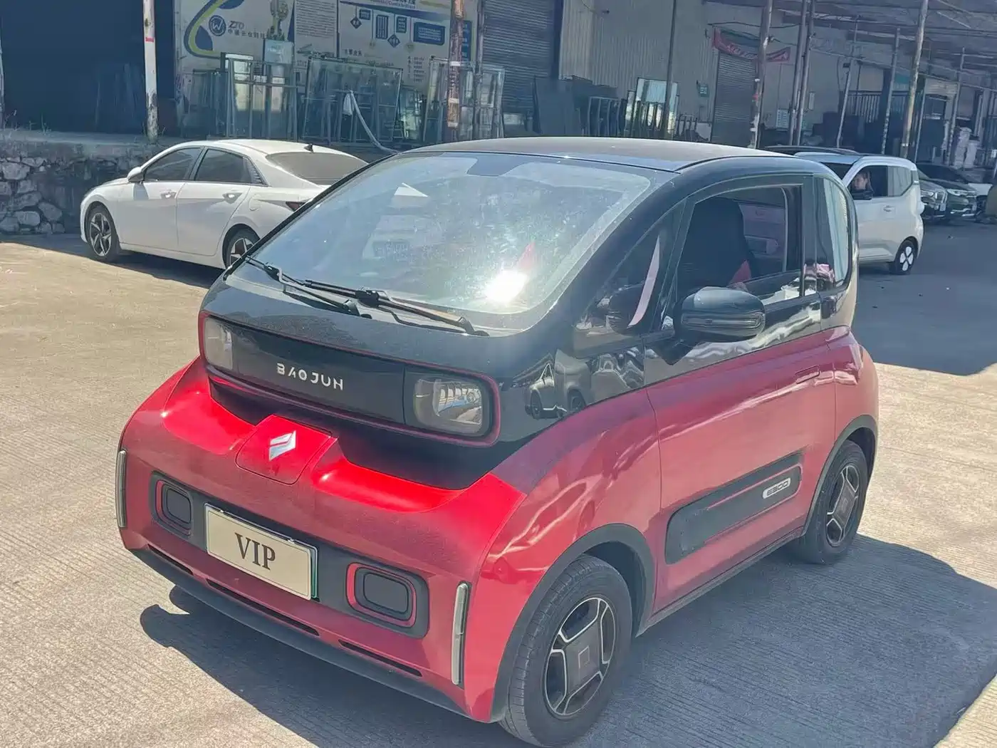 Baojun E300 2020 2020 Stellar Smart Travel Edition